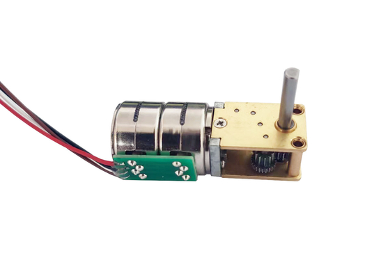 Motor de passo de desaceleração de camada dupla de alto torque de 15 mm com caixa de engrenagens helicoidais